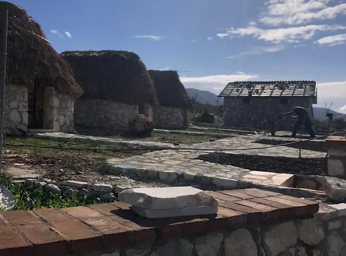 Sofra E Vjeter Sofo I Vjeter ラグジュアリーテント *